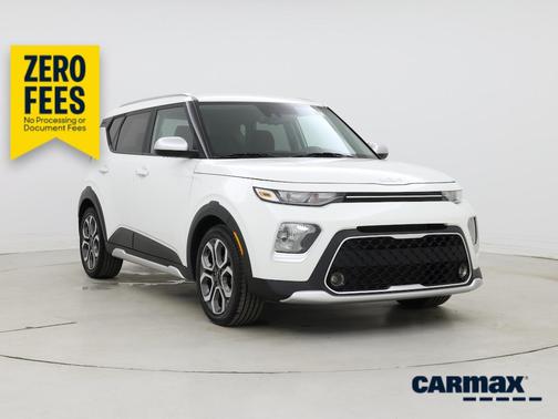 White 2022 Kia Soul X-Line