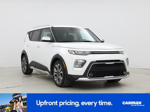 White 2022 Kia Soul X-Line