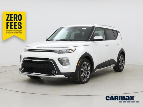 White 2022 Kia Soul X-Line