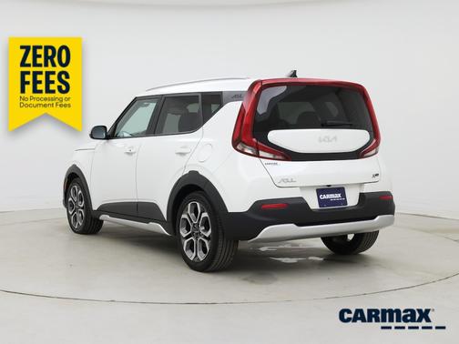 White 2022 Kia Soul X-Line