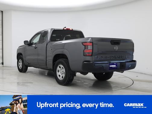 Gray 2022 Nissan Frontier S