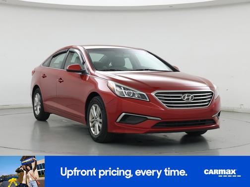 Red 2017 Hyundai SONATA SE