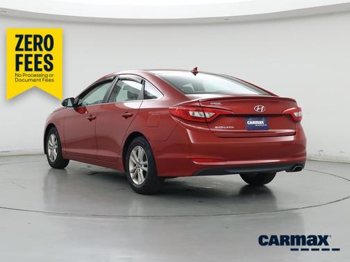 Red 2017 Hyundai SONATA SE