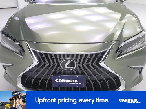 Green 2024 Lexus ES 300h Ultra Luxury