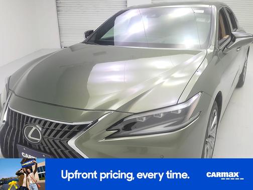 Green 2024 Lexus ES 300h Ultra Luxury