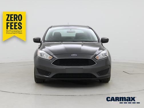 Gray 2018 Ford Focus SE
