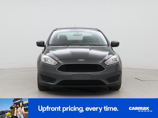 Gray 2018 Ford Focus SE