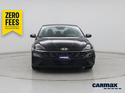 Black 2025 Hyundai ELANTRA SEL Convenience