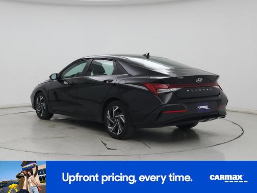 Black 2025 Hyundai ELANTRA SEL Convenience