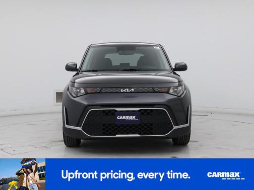 Gray 2023 Kia Soul LX
