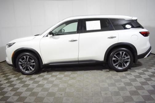2024 INFINITI QX60 LUXE