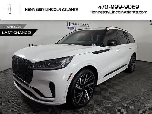 Pristine White Metallic Tri-Coat 2026 Lincoln Aviator Black Label AWD