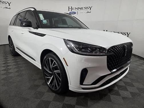 Pristine White Metallic Tri-Coat 2026 Lincoln Aviator Black Label AWD