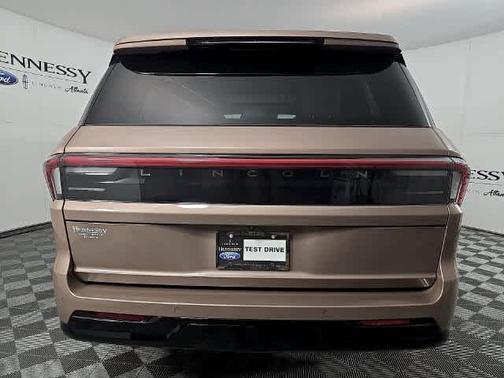 Sunrise Copper Metallic Pearlcoat 2026 Lincoln Navigator Black Label