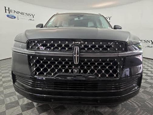 Infinite Black Metallic Clearcoat 2026 Lincoln Navigator Black Label