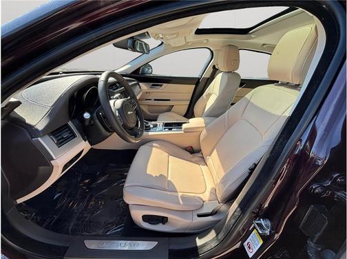 2018 Jaguar XF 25t Premium