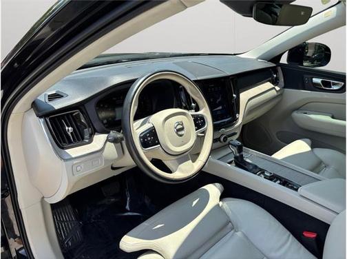 2018 Volvo XC60 T5 Inscription