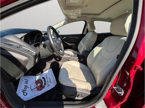 2017 Ford Focus Titanium