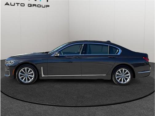 2021 BMW 740 xDrive