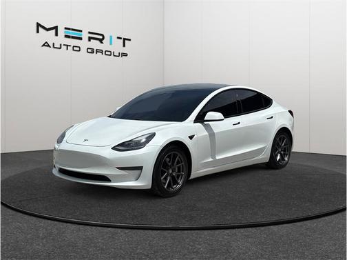 Pearl White Multi-Coat 2021 Tesla Model 3 Standard Range Plus