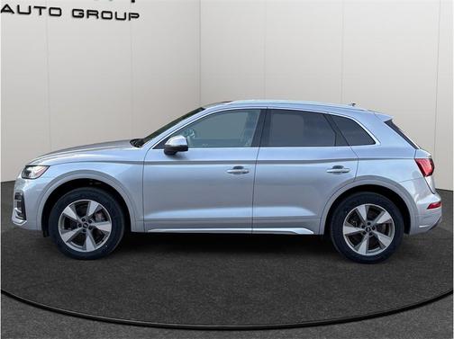 2023 Audi Q5 40 Premium Plus