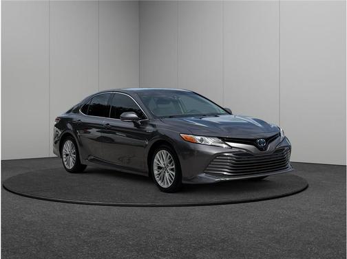2018 Toyota Camry Hybrid XLE