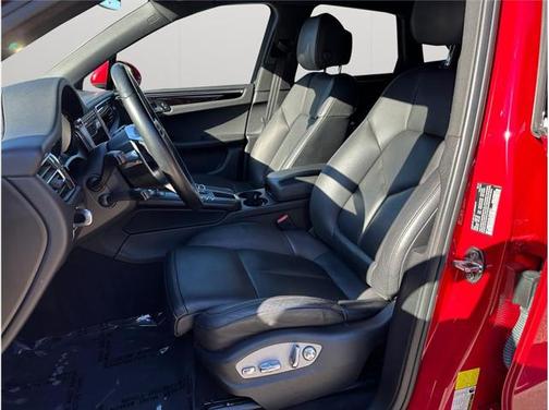 2019 Porsche Macan Base