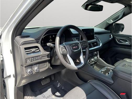Summit White 2022 GMC Yukon SLT