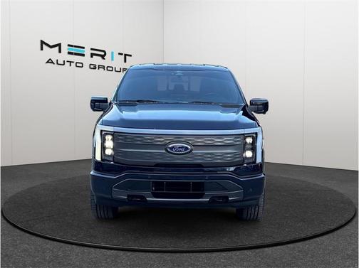 2022 Ford F-150 Lightning LARIAT