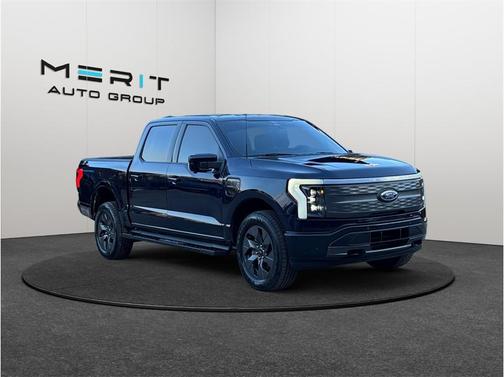 2022 Ford F-150 Lightning LARIAT