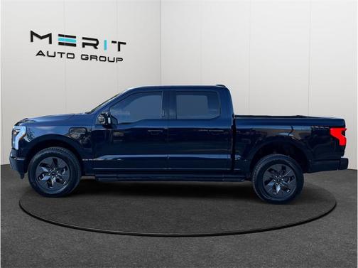 2022 Ford F-150 Lightning LARIAT