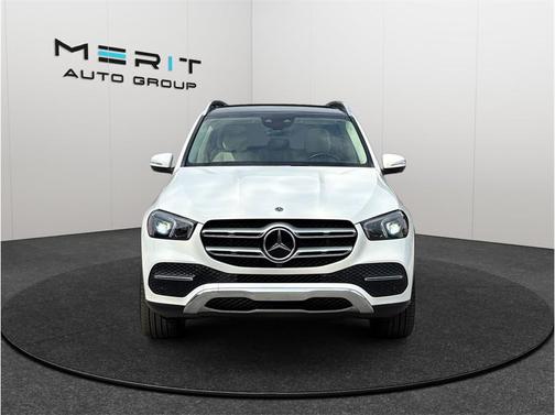 Polar White 2022 Mercedes-Benz GLE 450 4MATIC