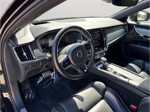 2020 Volvo S90 T6 R-Design