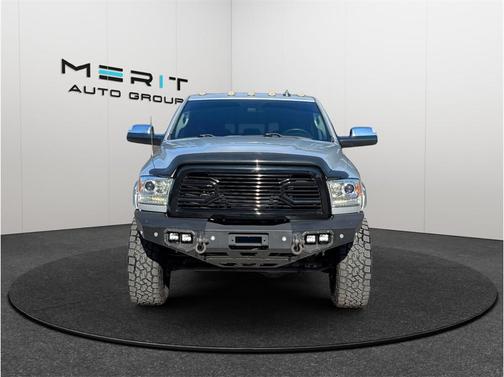 2017 RAM 2500 Laramie Crew Cab 4x4 6'4' Box