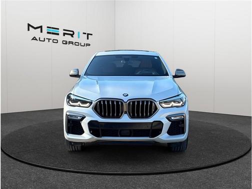 2021 BMW X6 M50i