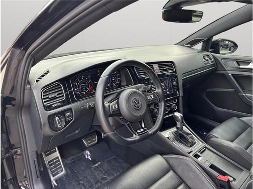 2019 Volkswagen Golf R 2.0T DSG