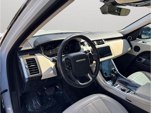 White 2019 Land Rover Range Rover Sport HSE