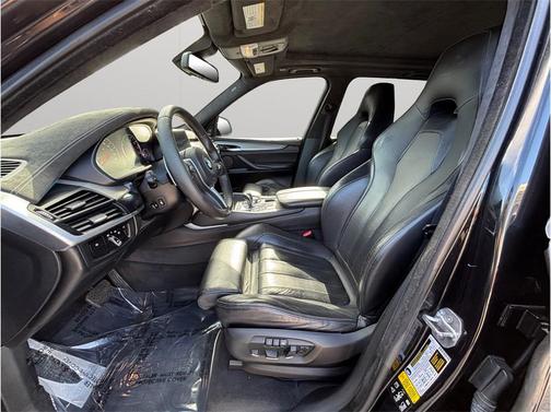 Black 2016 BMW X5 M Base