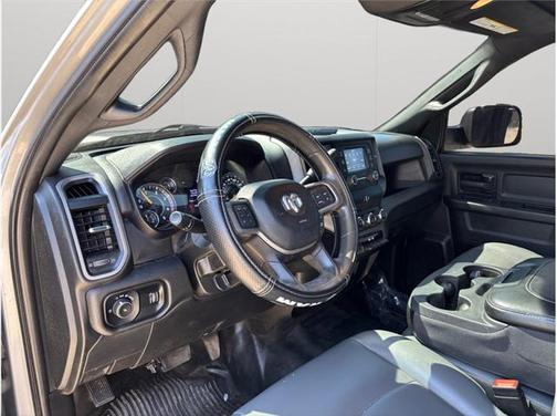 2022 RAM 3500 Tradesman Crew Cab 4x4 8' Box
