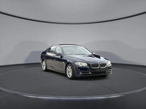2016 BMW 528 528i