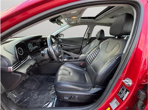 2021 Hyundai ELANTRA Limited