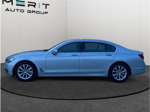 2016 BMW 740 740i Sedan 4D