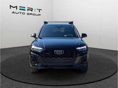 Mythos Black Metallic 2022 Audi Q5 55 S line Prestige