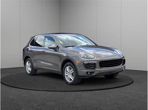 2016 Porsche Cayenne Base