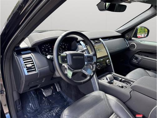 Santorini Black Metallic 2021 Land Rover Discovery P360 HSE R-Dynamic