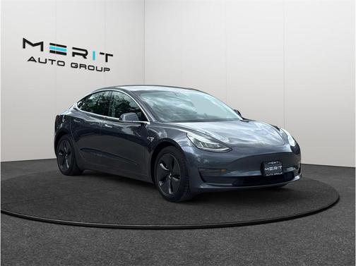 Gray 2019 Tesla Model 3 Standard Range