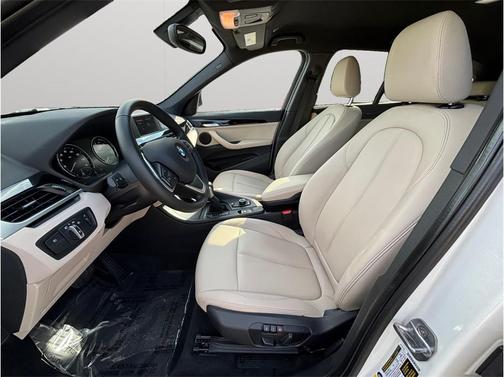 Alpine White 2018 BMW X1 sDrive28i