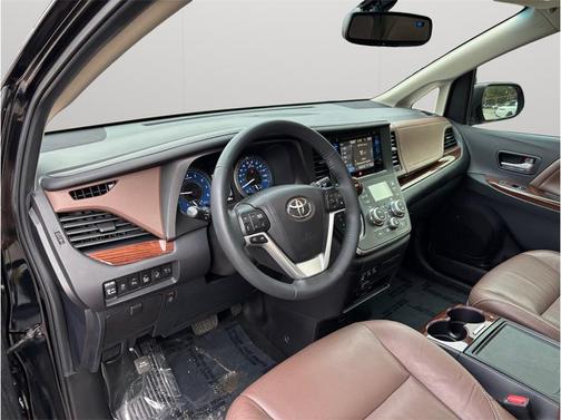 2017 Toyota Sienna Limited Premium