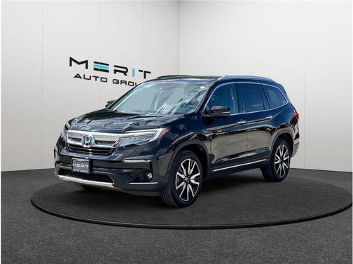 2022 Honda Pilot Touring 8-Passenger