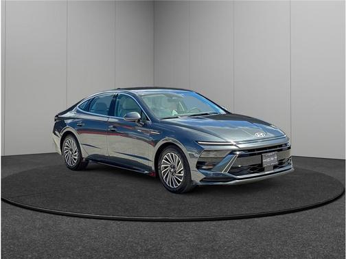 2025 Hyundai SONATA Hybrid SE